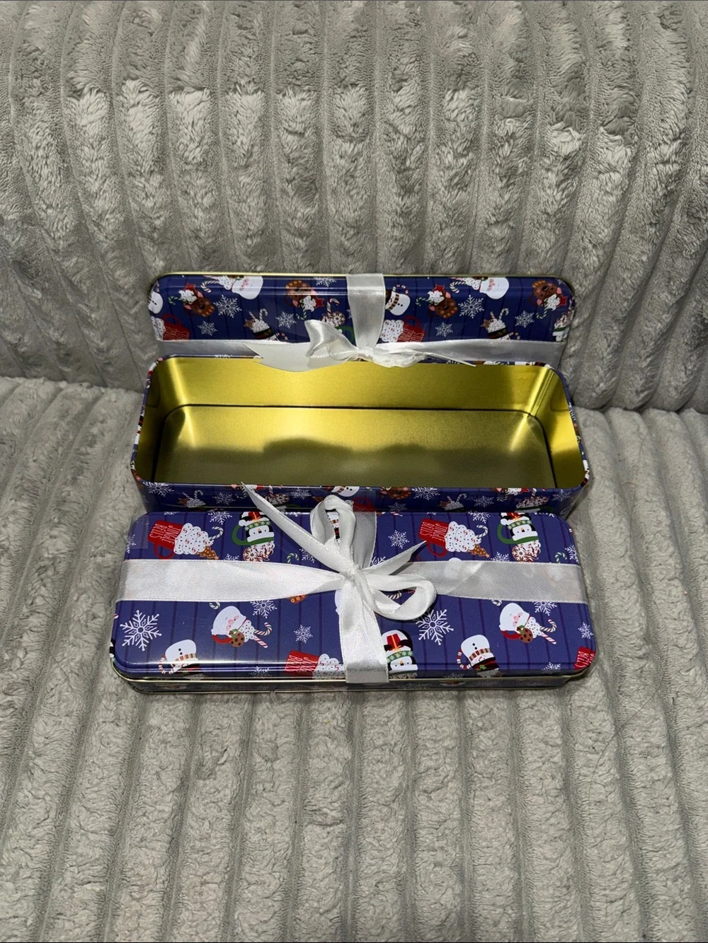 Festive Blue Snowman Metal Gift Tin Set with White Ribbon
